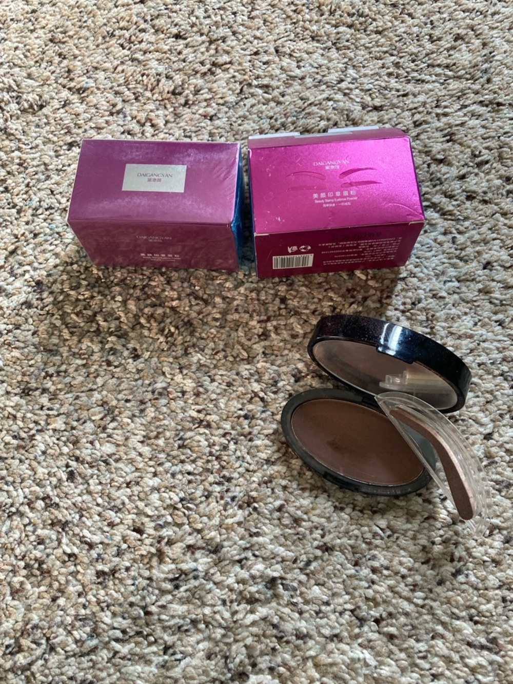 Pressed Eyebrow Powder  Stamper Women Makeup - medium brown. Only one in box new